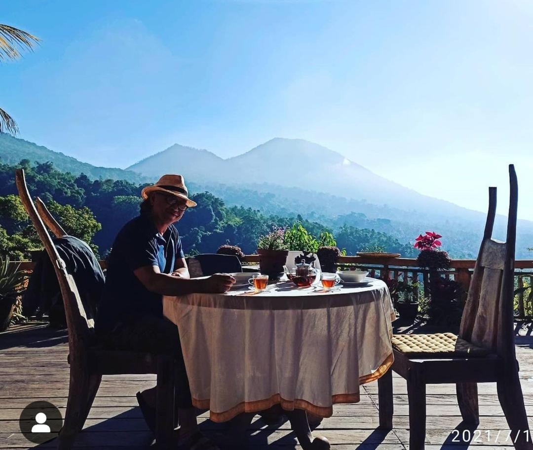 Dwan Tea Mountain Side Bed and Breakfast Jatiluwih Buitenkant foto